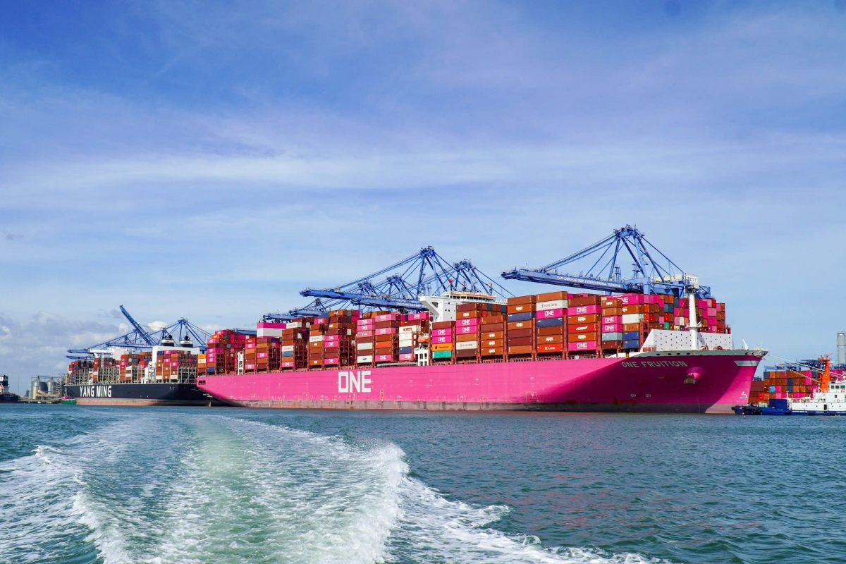 Xung đột Israel-Iran sẽ ảnh hưởng đến thị trường tàu chở dầu như thế nào?
